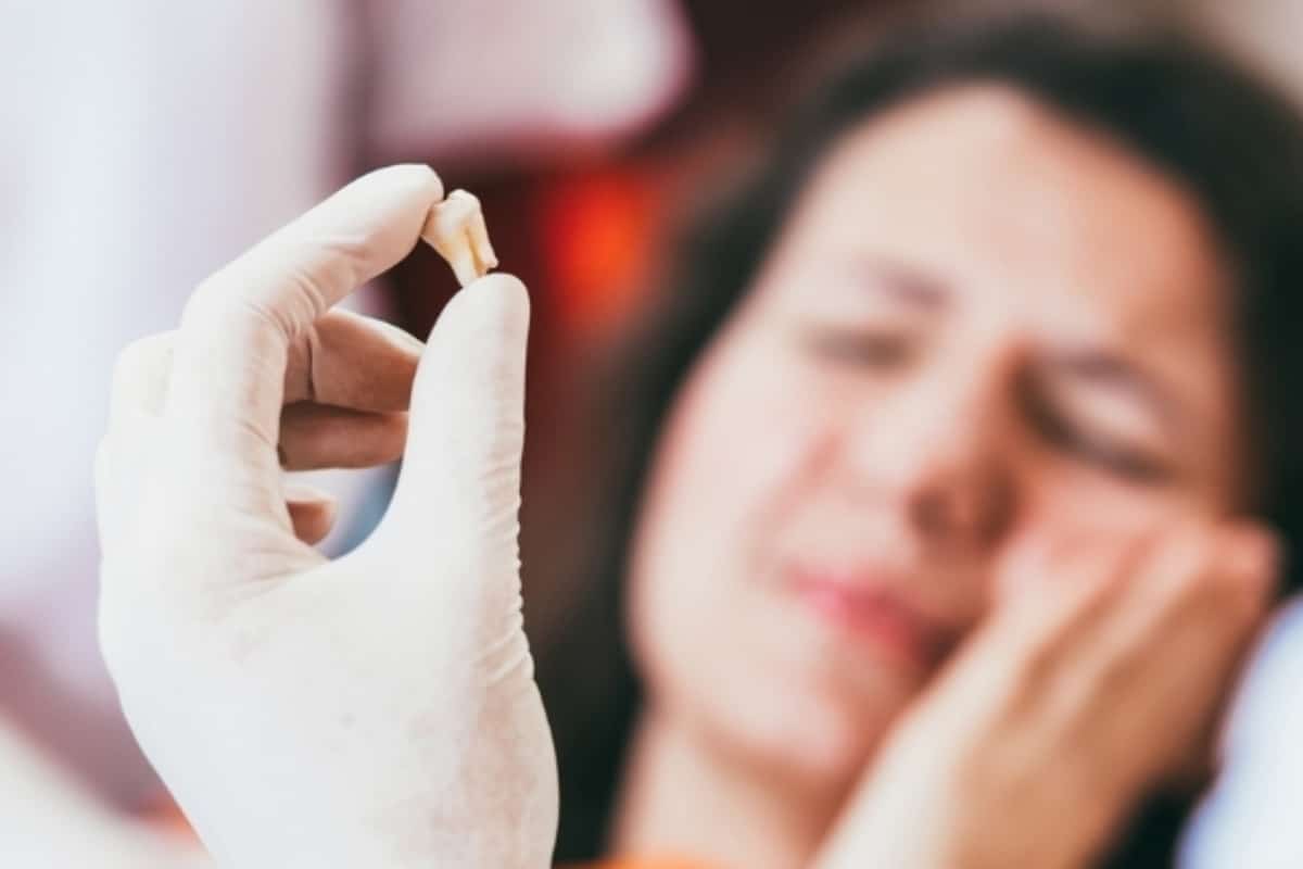 tooth extraction aftercare mistakes